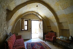 center cave house
