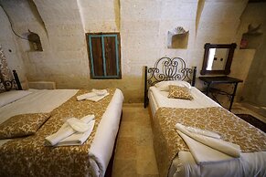 center cave house