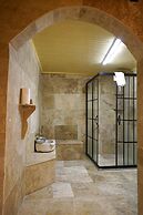 center cave house