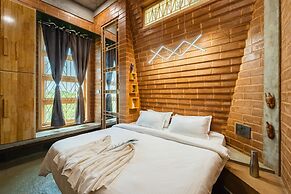 AR Lighthouse Bay Villa by Roscotel