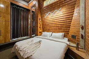 AR Lighthouse Bay Villa by Roscotel