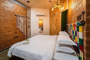 AR Lighthouse Bay Villa by Roscotel