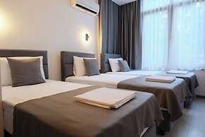 Kariva Hotel