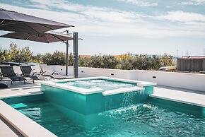 Villa Just be Happy by Trawelltopia