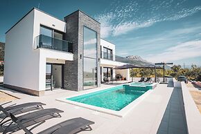 Villa Just be Happy by Trawelltopia