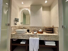 Mavilu Luxury Hotel