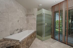 Mavilu Luxury Hotel