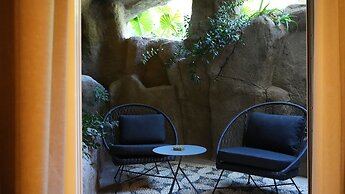 Mavilu Luxury Hotel