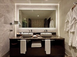 Mavilu Luxury Hotel