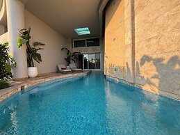 Mavilu Luxury Hotel