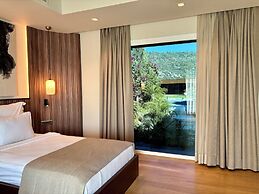 Mavilu Luxury Hotel