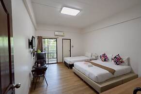 K.N. Grand Hotel