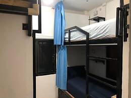 Den Nest Guest House KRABI