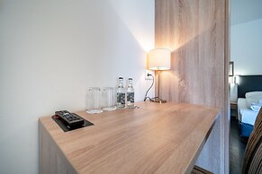 Bella Fino Hotel & Suites