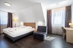 Bella Fino Hotel & Suites