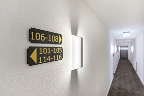 Bella Fino Hotel & Suites