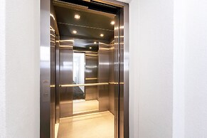 Bella Fino Hotel & Suites