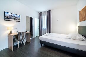 Bella Fino Hotel & Suites