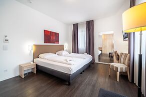 Bella Fino Hotel & Suites