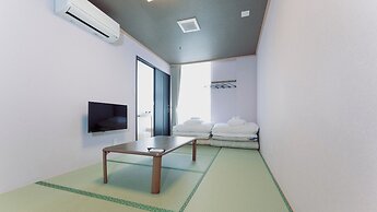 HOTEL CROSS BASE TOSU STATION