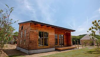 Farming Resort San San Villa