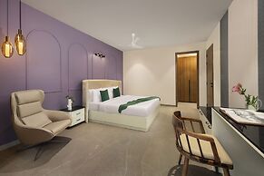 ELIVAAS Cloud 7 | 4 BHK Villa with Pvt Pool