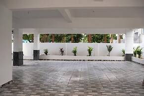 Manish Suites & Service Apartments