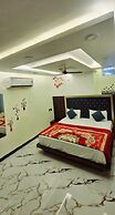 Hotel Meri & Residency