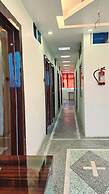 Hotel Meri & Residency