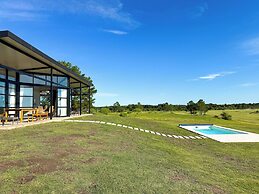 La Casa de Cristal by Puerto Dijama