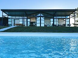 La Casa de Cristal by Puerto Dijama