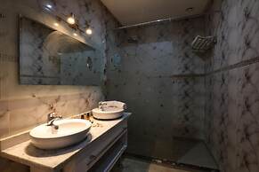 Silver Suites Hotel & Spa