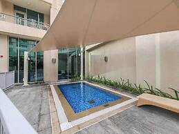 Vogue | Boulevard Central near Burj Khalifa | Dubai Mall