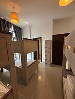 Lyo hostel Marina Whraf 1
