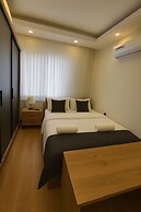 Professionally Maintained Spacious New Suites 2-3