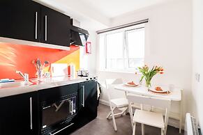 Spacious and Comfortable 2-bed Flat