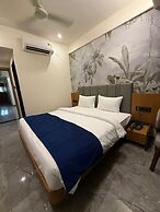 The Malay comfort-Hotel Dwarka residency