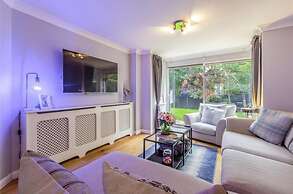 Homely 4 Bedroom House Addlestone