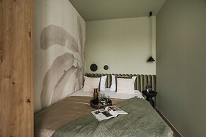 Electra Apartments by StayLab