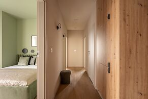 Electra Apartments by StayLab