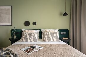 Electra Apartments by StayLab