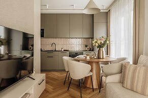 Electra Apartments by StayLab