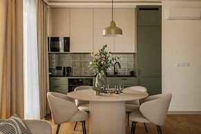 Electra Apartments by StayLab