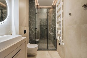 Electra Apartments by StayLab