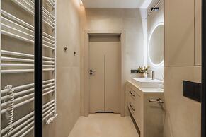 Electra Apartments by StayLab