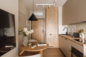 Electra Apartments by StayLab