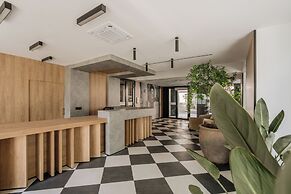 Electra Apartments by StayLab