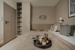 Electra Apartments by StayLab