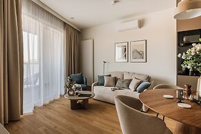 Electra Apartments by StayLab