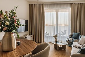 Electra Apartments by StayLab